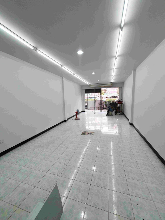 รูป ให้เช่าตึกแถว 2 ชั้นริมถนน พระรามสี่ อยู่ตรงข้าม THE PARQ ใกล้ MRTศูนย์การประชุมแห่งชาติสิริกิติ์ และ MRT คลองเตย - รูปที่ 4/10