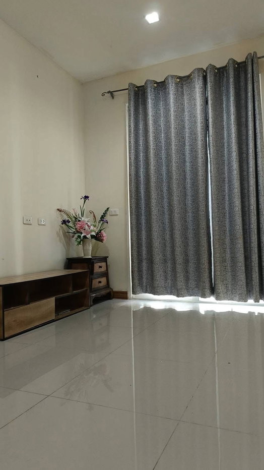 รูป 🏡✨ ปล่อยเช่าทาวน์โฮม 2 ชั้น นวมินทร์ 42 3 ห้องนอน 2 ห้องน้ำ ฟังก์ชันครบ พร้อมอยู่ 🚫 ไม่อนุญาตเลี้ยงสัตว์ 💰 ค่าเช่าเพียง 22,000 บาท/เดือน - รูปที่ 3/10