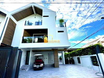 เช่าบ้านเดี่ยว ทรู ทาวเวอร์ พัฒนาการ : Panya Village | Outstanding 5 Bed Luxury House in Pattanakarn - BR27967SH
