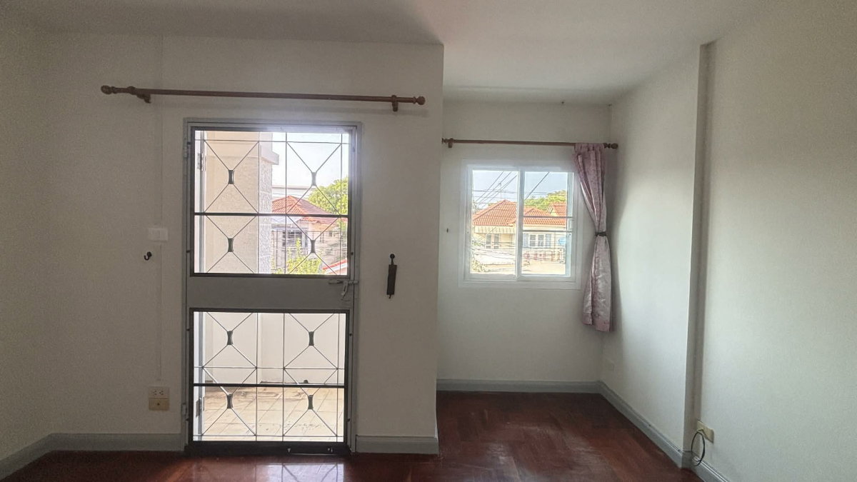 รูป ขาย ทาวน์เฮ้าส์ 2 ชั้น หมู่บ้าน สิรีนเฮ้าส์ วัชรพล รีโนเวท สวย ใหม่ ฟรีโอน - รูปที่ 20/22