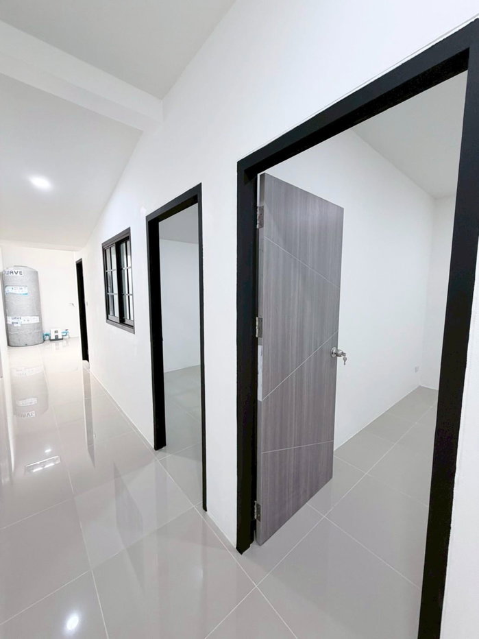 รูป ขาย ‼️ บ้านเคหะสิเหร่ ซอย 11 รีโนเวทใหม่ ✨ 2 ห้องนอน 2 ห้องน้ำ พร้อมที่จอดรถ Agent Welcome 🥰 - รูปที่ 17/25