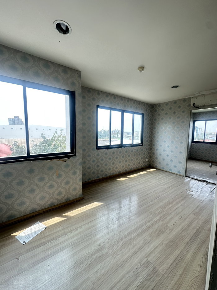 picture CONDO 29.42 square meter null Muang Samut Prakarn Thepharak for 1413000 THB - 4/8
