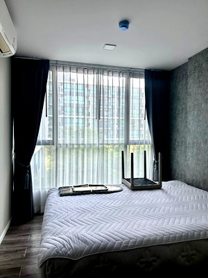 Condos for rent : There is furniture in this room
