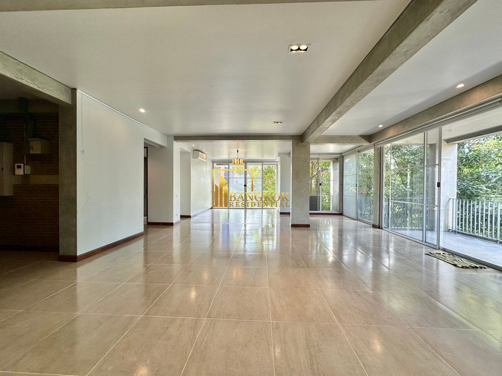 รูป Expansive 4 Bedroom Duplex Apartment For Rent in Thonglor - BR21050AP - รูปที่ 3/49