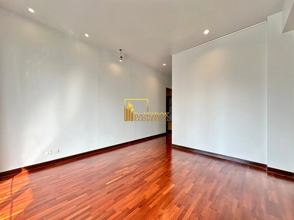 รูป Expansive 4 Bedroom Duplex Apartment For Rent in Thonglor - BR21050AP - รูปที่ 23/49