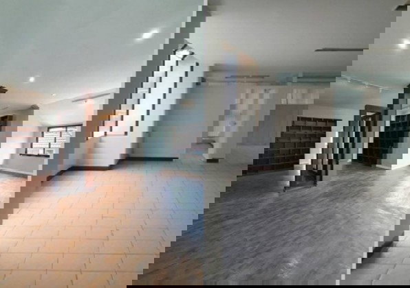 รูป  ให้เช่าอาคาร / Home Office 4.5 ชั้น ย่านทาวน์อินทาวน์ ถนนศรีวรา / แอร์ 7 เครื่อง / จอดรถ 7 คัน / เหมาะเป็นสำนักงาน จดบริษัทได้ - รูปที่ 11/11