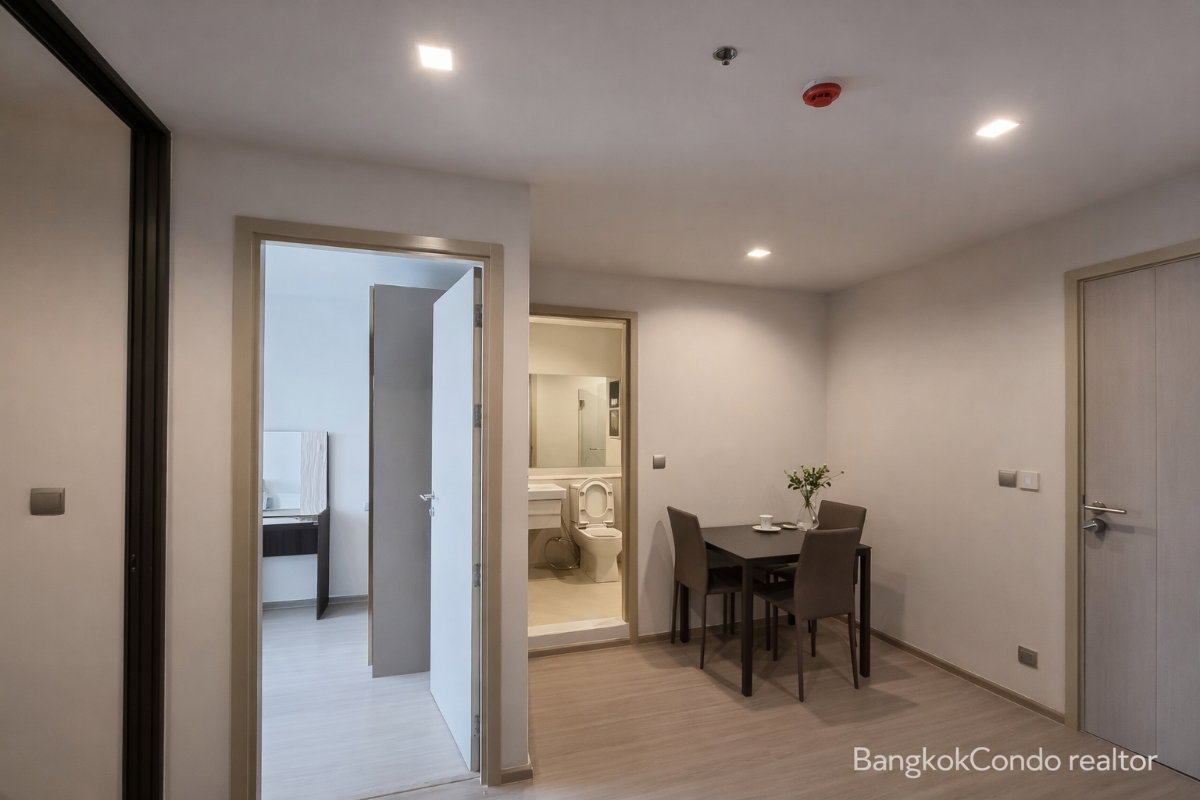 รูป 🍀🍀 Fully furnished💝 ให้เช่า📌 ไลฟ์ ลาดพร้าว (Line:@rent2022)✨ MRT พหลโยธิน✨พร้อมเข้าอยู่ ✨ A01421 - รูปที่ 6/10