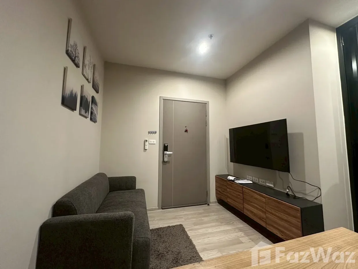 picture Studio 300 Meters from BTS 6137350 - 1/6