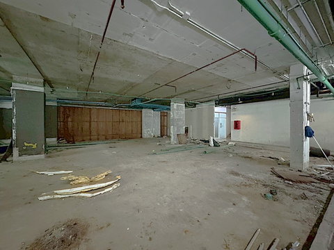 พื้นที่ร้านค้าให้เช่า พร้อมพงษ์ เหมาะทำธุรกิจทุกประเภท ** NO CO-AGENT **