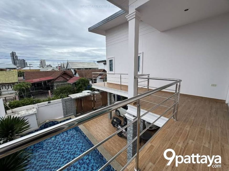 รูป ขาย | บ้านเดี่ยว 2 ชั้น 5 ห้องนอน Suksabai พัทยา บ้านใหญ่ ทำเลดี  - รูปที่ 2/6