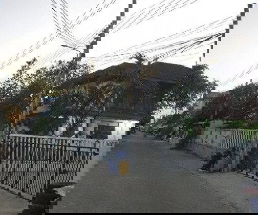 รูป ให้เช่าโกดังพร้อมออฟฟิศ  ซอยกรุงเทพกรีฑา 35 / พื้นที่โกดัง 240 ตารางเมตร / ที่ดิน 100 ตารางวา  / การเดินทางสะดวกมาก  - รูปที่ 7/8