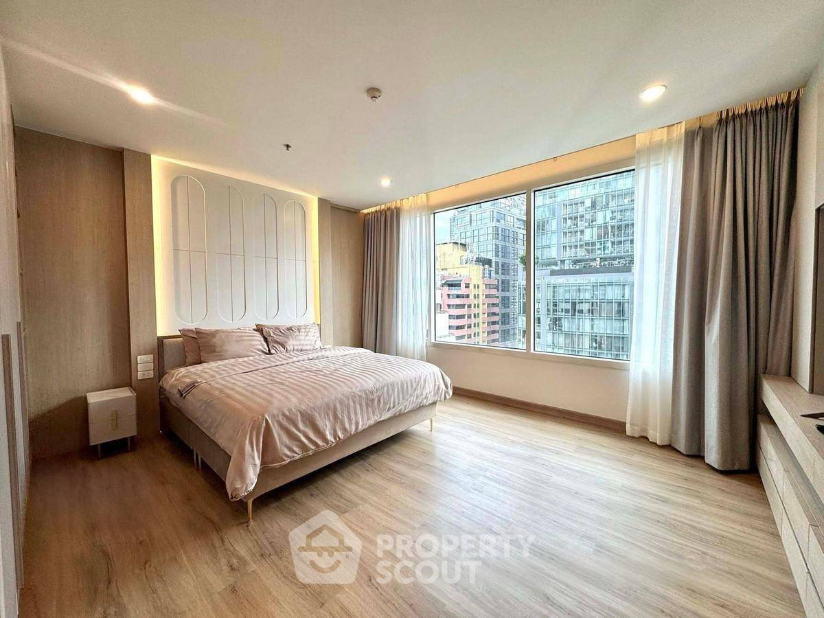 รูป คอนโด 3-ห้องนอน ที่ เดอะ รอยัล ศาลาแดง คอนโดมิเนียม ใกล้ MRT สีลม (ID 2599181) - รูปที่ 4/7