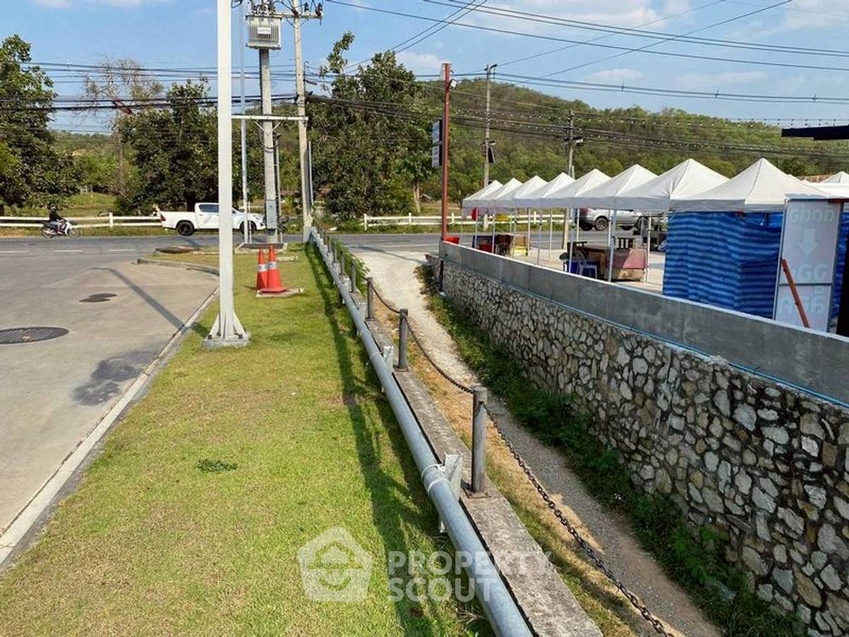 รูป ที่ดินสำหรับปล่อยขาย 2,680 ตารางเมตร แถว ใน สุรศักดิ์ (ID 2727897) - รูปที่ 3/8