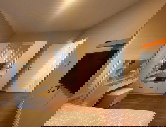 รูป ให้เช่าบ้านเดี่ยว 2 ชั้น หมู่บ้านมัณฑนา เลค วัชรพล ถนนสุขาภิบาล 5 เฟอร์นิเจอร์ครบ อยู่อาศัย เลี้ยงสัตว์ได้ หรือ เป็นสำนักงาน จดบริษัทได้ - รูปที่ 9/12