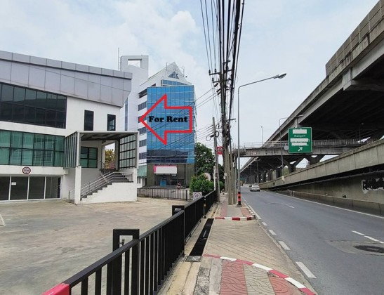 รูป ให้เช่าอาคารสำนักงาน 3 ชั้น ทำเล ริมถนนวิภาวดี-รังสิต ใกล้เซียร์รังสิต / พื้นที่จอดรถ 15 คัน / แอร์ทั้งอาคาร / เหมาะเป็นสำนักงาน จดบริษัทได้ - รูปที่ 2/15