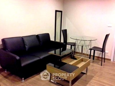 Condos for sale : 1-BR Condo at The Tree Interchange near MRT Bang Pho (ID 2433685)