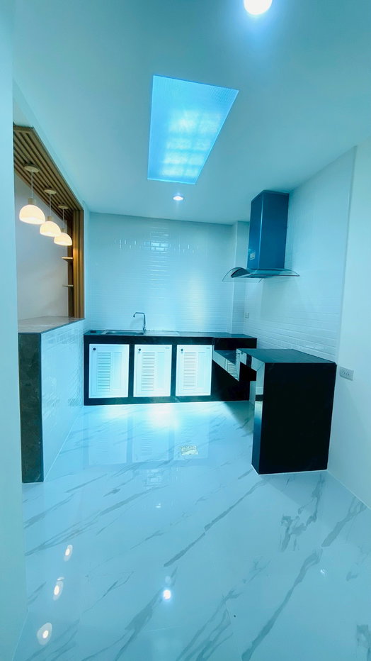 รูป 📣 ขายบ้านรีโนเวท 🚩ทำเลดี ย่านซอยนวลจันทร์ 🏡 ทาวน์เฮ้าส์ 2 ชั้น เนื้อที่ 19.50 ตร.ว. 👉 3 ห้องนอน 2 ห้องน้ำ  ครัวแยก 🎉 ราคาเพียง 2.89 ล้านบาท - รูปที่ 13/19