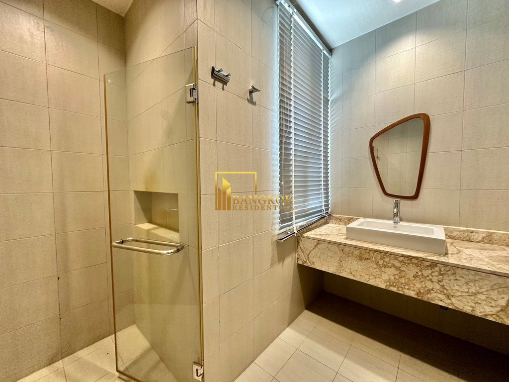 รูป Expansive 4 Bedroom Duplex Apartment For Rent in Thonglor - BR21050AP - รูปที่ 25/49