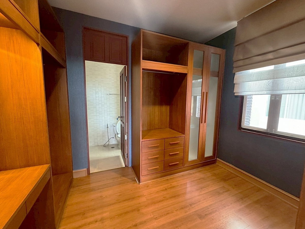 รูป 🏡 บ้านเดี่ยวสไตล์รีสอร์ท พร้อมสระว่ายน้ำส่วนตัว เอกมัย ** NO CO-AGENT ** - รูปที่ 9/25