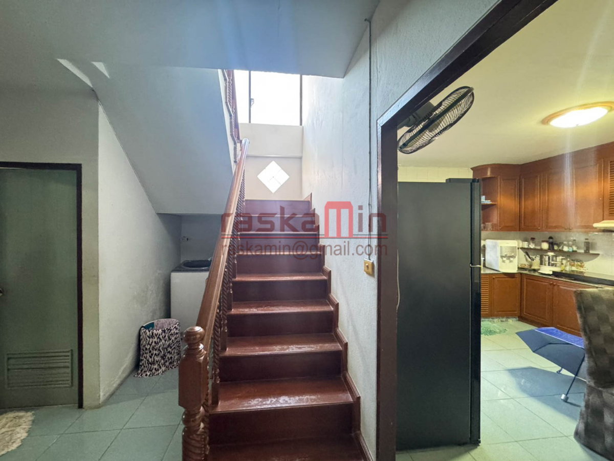 รูป บ้าน 2 ชั้น ขายที่ซอยสยามคันทรีคลับ – 5 ห้องนอน ราคาดีเพียง 6.5 ล้านบาท - รูปที่ 12/35
