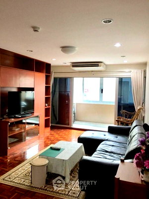Condos for rent Silom and Sathorn Road : 2-BR Condo at Silom Condominium near BTS Sala Daeng (ID 1861940)