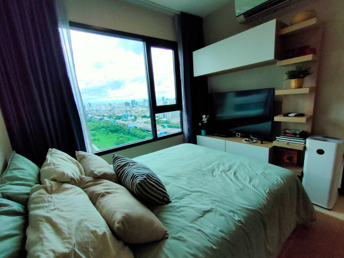 รูป Just available Life Asoke Condo FOr rent High Floor nice view - รูปที่ 2/14