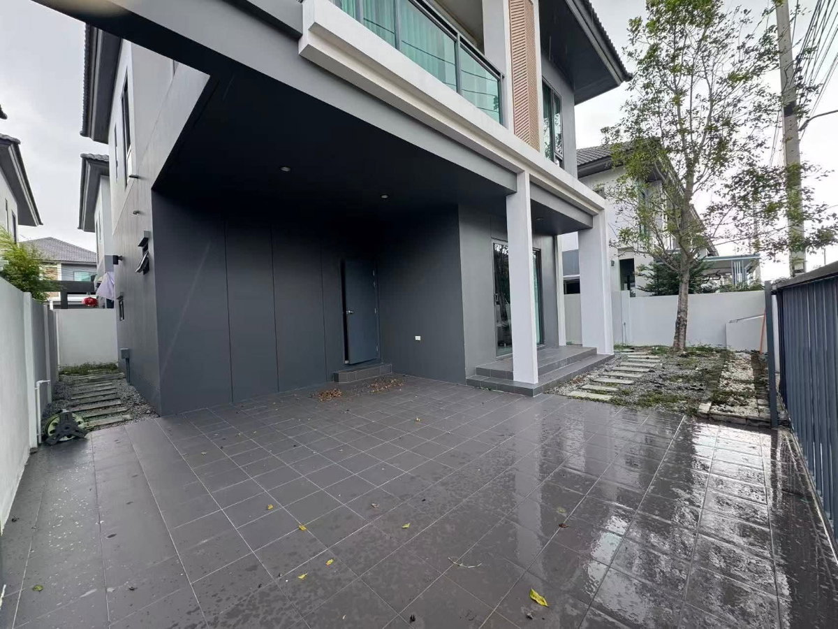 รูป บ้านทรงโมเดิร์น2ชั้นในโครงการภัททา พัทยา ใกล้โรงเรียนศรีสุวิช โรงโป๊ะ ตะเคียนเตี้ย - รูปที่ 2/16