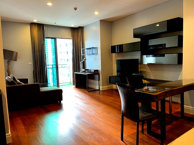 Condos for rent : Best Price 🔥 For Rent: Bright Sukhumvit 24, beautiful room, amazing price, spacious, fully furnished, ready to move in | Code DS2453 Line : @Dstay