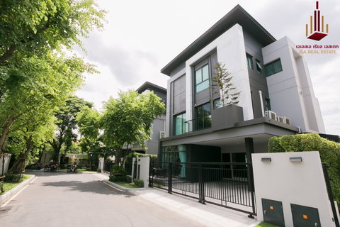 รูปภาพ ✨ For Rent: The Gentry Ekamai - Ladprao✨ 💰 Only 180,000 THB/month