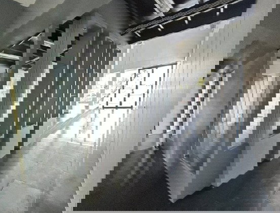 รูป  ให้เช่าอาคารสำนักงาน / โชว์รูม 4 ชั้น ริมถนนกิ่งแก้ว (ริมถนน) /Renovate ใหม่ /เหมาะเป็นสำนักงาน , showroom , อื่น ๆ จดบริษัทได้ - รูปที่ 13/20