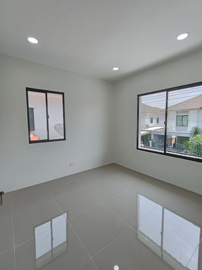 รูป บ้านแฝด 2 ชั้นรีโนเวทใหม่ ลำลูกกาบึงคำพร้อย หมู่บ้านพฤกษาดีไลท์ Village 21 นัดชมบ้าน 085-318-6868 คุณวา - รูปที่ 17/18