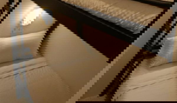 รูป ขายโรงแรม ด่วน สุขุมวิท ซ.15  เนื้อที่ 24 ตารางวา - รูปที่ 2/4