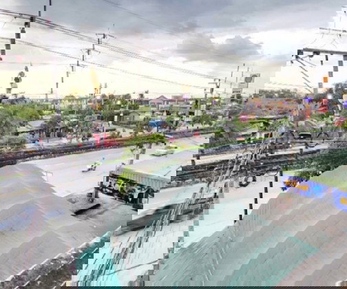 รูป  ให้เช่าอาคารพาณิชย์ , Show room 4.5 ชั้น 4 คูหาตีทะลุ / ริมถนนกิ่งแก้ว/ จอดรถได้ 20 คัน / ให้ Grace period 3 เดือนตกแต่ง ให้เช่าในสภาพนี้  - รูปที่ 5/10