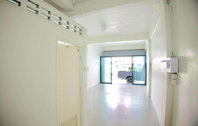 Townhouses for rent วิทยาลัยเซนต์หลุยส์ : 🏡 TH071 | For Rent: Newly Renovated 4-Story Corner Townhouse + Rooftop in Sathorn 11 | Near BTS St. Louis | Pet-Friendly 🐾