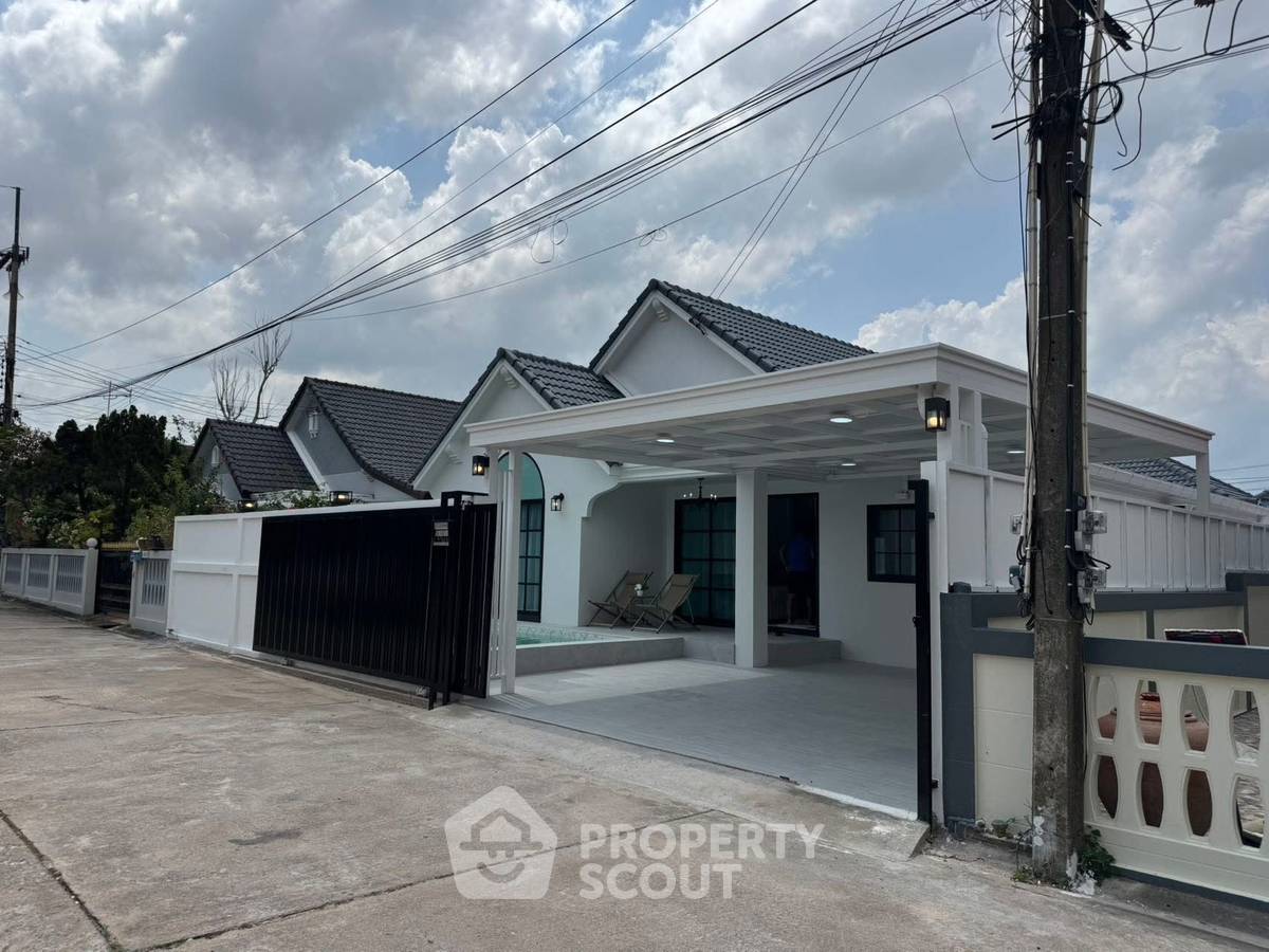 รูป วิลล่า 4-ห้องนอน ใกล้ พัทยาตะวันออก (ID 2761002) - รูปที่ 1/20