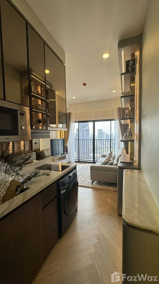 picture 𝑷𝒂𝒓𝒌 𝑶𝒓𝒊𝒈𝒊𝒏 𝑻𝒉𝒐𝒏𝒈𝒍𝒐𝒓 6137522 - 1/25