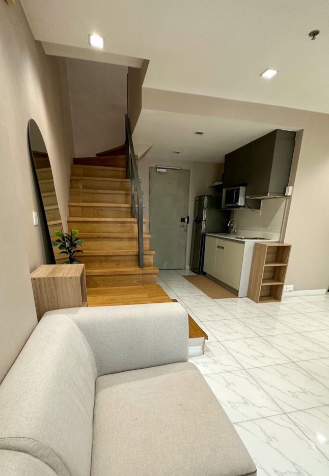รูป Best Price 🔥 ให้เช่า Ideo Mobi Sathorn Duplex ห้องสวยมาก ตกแต่งแบบลัคชูมาก น่าอยู่สุดๆ  | Code DS2299 Line : @Dstay - รูปที่ 4/14