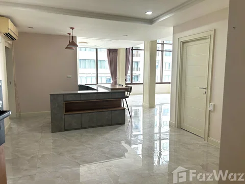 3 Bedroom Condo for sale at The Emporio Place  6124080
