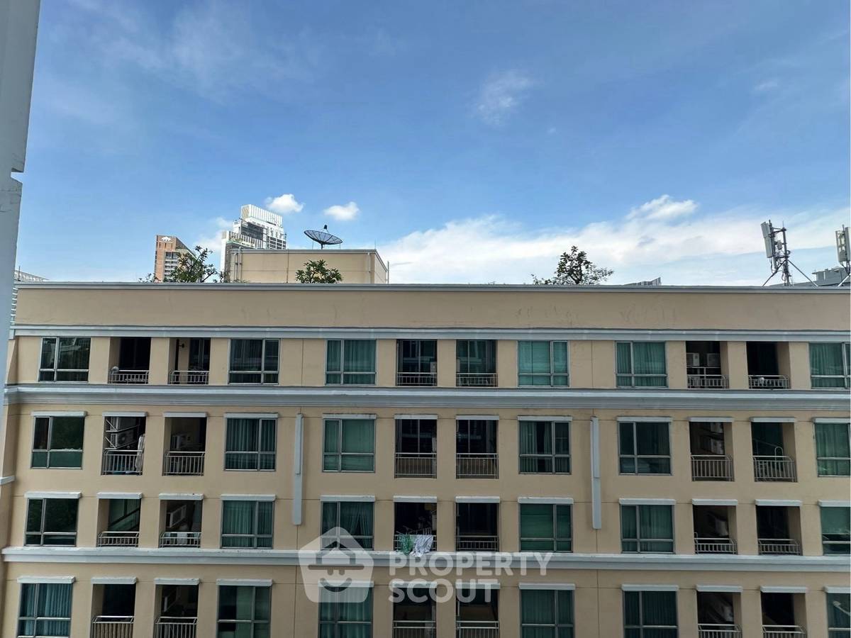 รูป คอนโด 1-ห้องนอน ที่ ไซมิส เอ็กซ์คลูซีฟ 42 ใกล้ BTS เอกมัย (ID 2755007) - รูปที่ 3/5