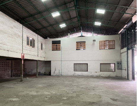 ให้เช่าโกดังพร้อมสำนักงาน ทำเล บางบอน 1 ถนนมนธาตุราชศรีพิจิตร ถนนเอกชัย / รถใหญ่เข้าออกได้ / เหมาะเก็บสินค้า , ขายของ Online , อื่น ๆ