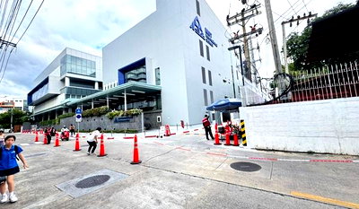 Apartment building for sale Fortune Town : Hotel for Sale in Sukhumvit Soi 15