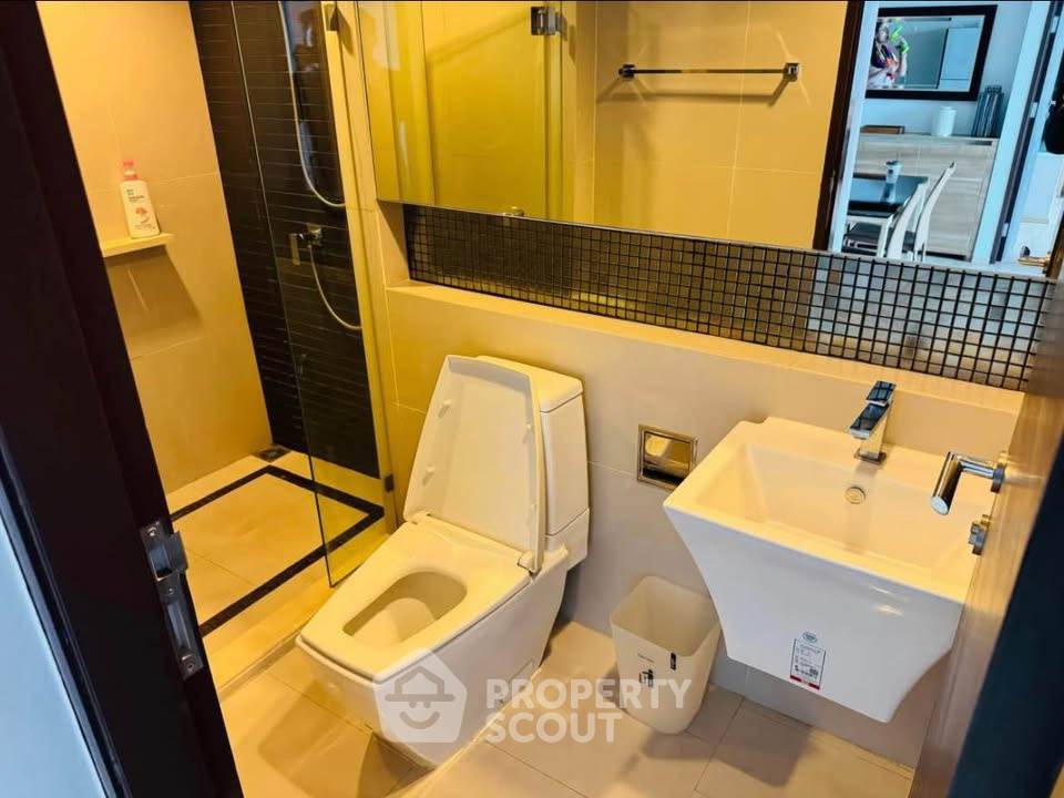รูป คอนโด 2-ห้องนอน ที่ ริธึ่ม สาทร ใกล้ BTS สะพานตากสิน (ID 2193989) - รูปที่ 9/13