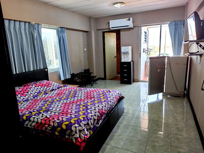 เช่าคอนโด กรุงเทพมหานคร : ให้เช่าคอนโดนิรันดร์ซิตี้บางแค ตึก D ชั้น 7 แอร์+เฟอร์ หิ้วกระเป๋าเข้าอยู่ได้เลย