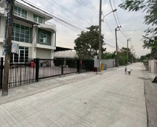 รูป ให้เช่าอาคารสำนักงาน 4 ชั้น ซอยพัฒนาการ 97  / แอร์ 3 เครื่อง (คนเช่าติดเพิ่มเองได้) / จอดรถ 5-6 คัน / เหมาะหลากหลายธุรกิจ จดบริษัทได้ - รูปที่ 2/23