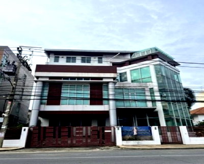 เช่าสำนักงาน บางใหญ่ นนทบุรี : ให้เช่าอาคาร / Home Office  4 ชั้น ในหมู่บ้าน บางใหญ่ซิตี้ ใกล้ตลาดบางใหญ่ ถนนกาญจนาภิเษก  แอร์ 20 เครื่อง /  เหมาะเป็นสำนักงาน , Online , อื่น ๆ