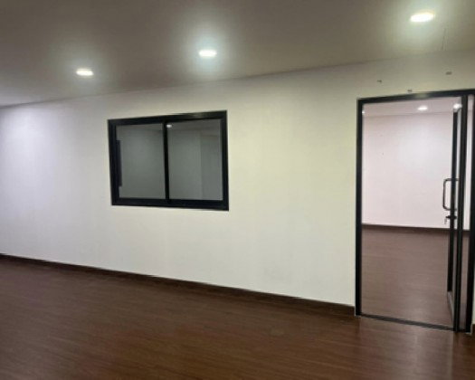 รูป ให้เช่าโกดังพร้อมสำนักงาน / พื้นที่ใช้สอย 270 ตารางเมตร / ซอยสตรีวิทยา 2 เข้าซอยไม่ลึก , ลาดพร้าว 71 , โชคชัยสี่ / จอดรถ 4 คัน / เหมาะหลากหลายธุรกิจ    - รูปที่ 6/9