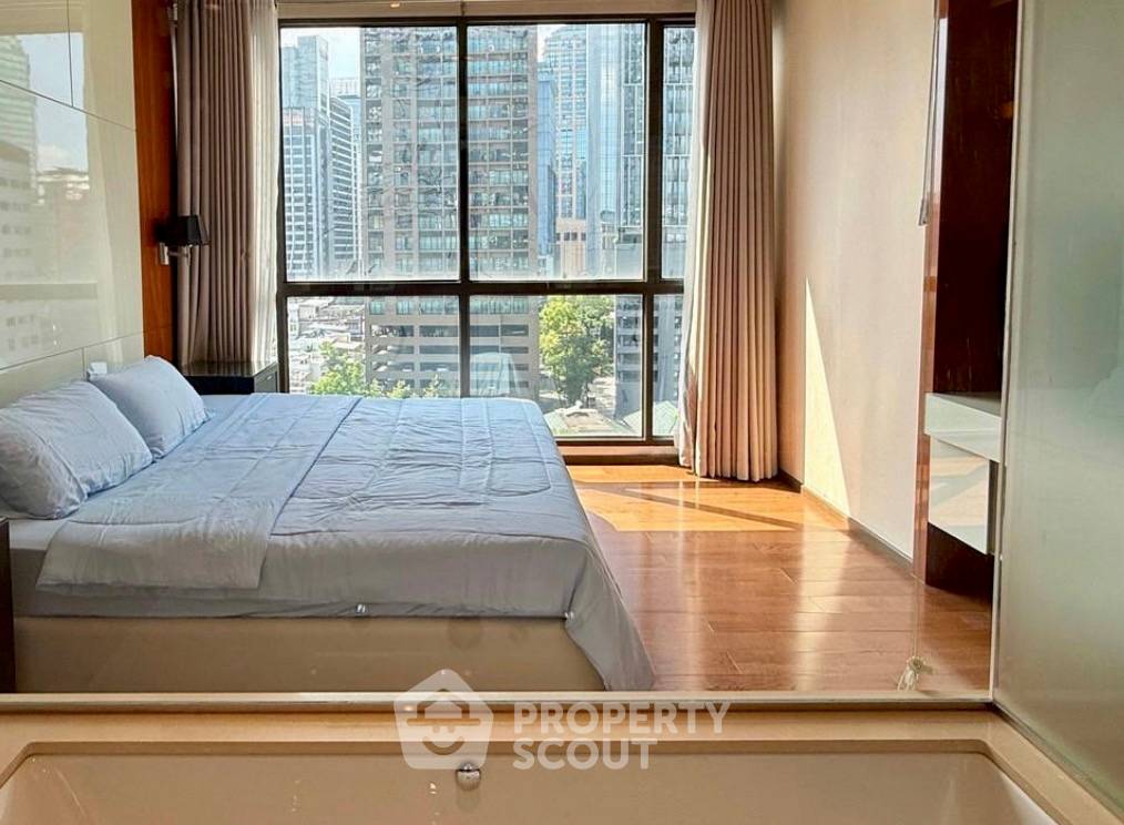 รูป คอนโด 2-ห้องนอน ที่ ดิ แอดเดรส สุขุมวิท 28 ใกล้ BTS พร้อมพงษ์ (ID 2758500) - รูปที่ 3/4
