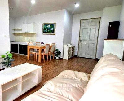 Condos for sale Robinson Ratchadaphisek : 2-BR Condo at Life @ Ratchada-Huaikwang near MRT Sutthisan (ID 2753331)