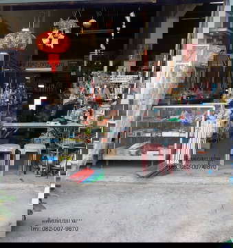 ขายอาคารพาณิชย์ 4 ชั้น 2 คูหา ถนนหนามแดง-บางพลี ตกแต่งแล้วพร้อมเข้าอยู่ แบ่งขายคูหาละ 8.5 ล้าน ใกล้MRT สถานีศรีด่าน