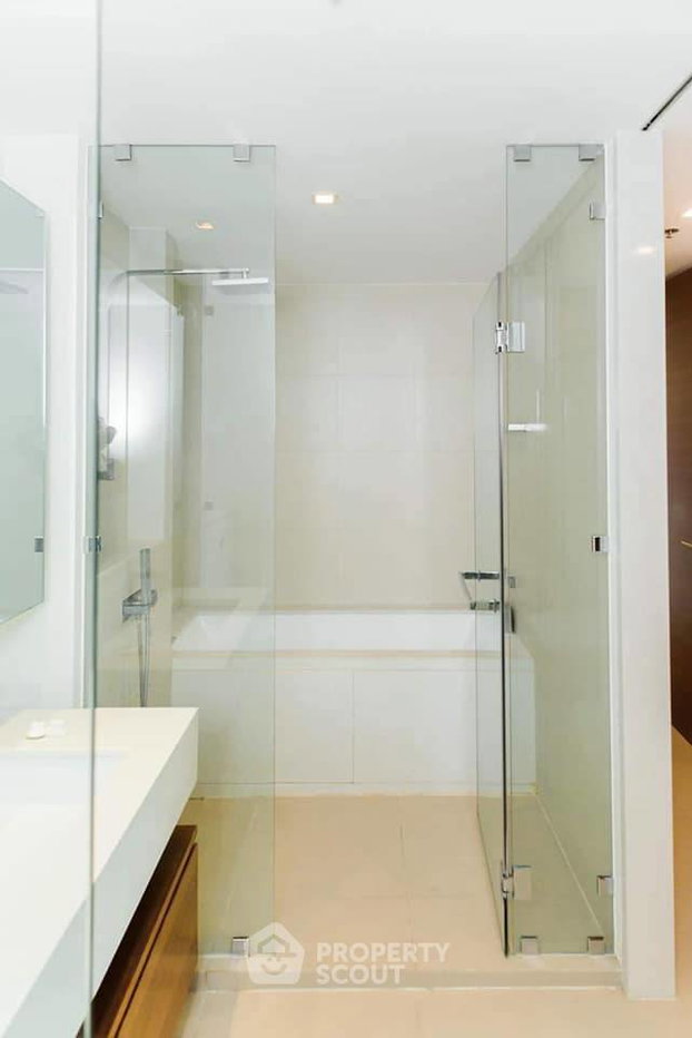 picture 57th-Floor 2-BR The River Condominium 400m To BTS Saphan Taksin (ID 1816991) - 7/17